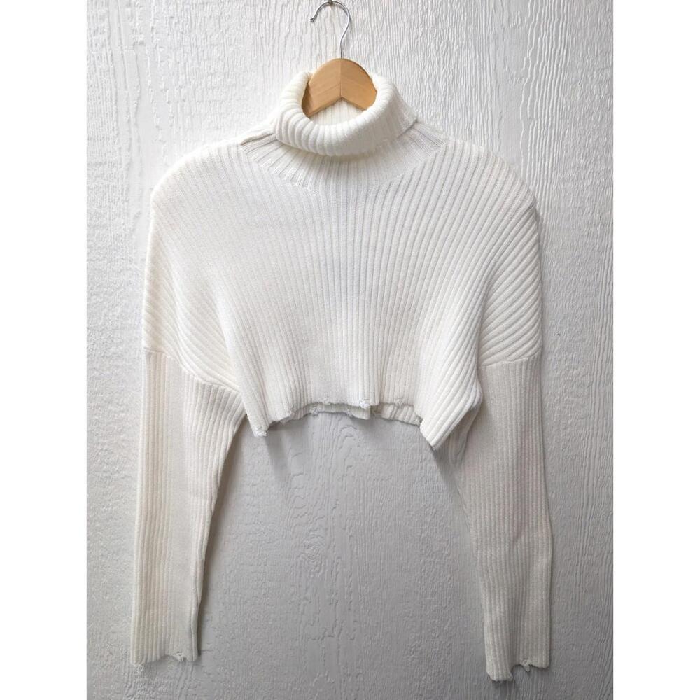 NWT JLuxLabel White Cropped Distressed Hem Shoulder Pads Boxy Sweater Medium